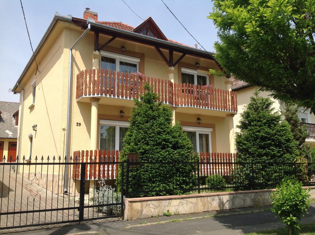 Apartment Villa Attila Hévíz Rom bilde