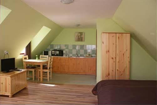 Apartment Villa Attila Hévíz Eksteriør bilde