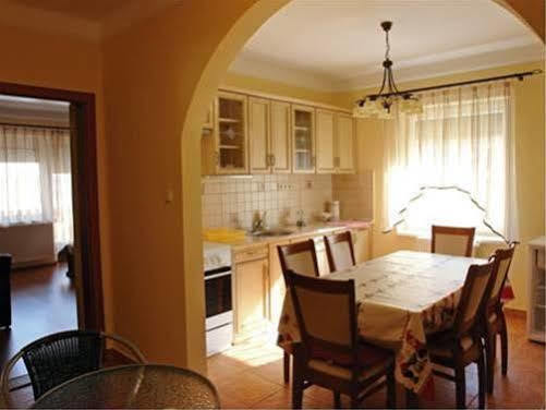 Apartment Villa Attila Hévíz Eksteriør bilde
